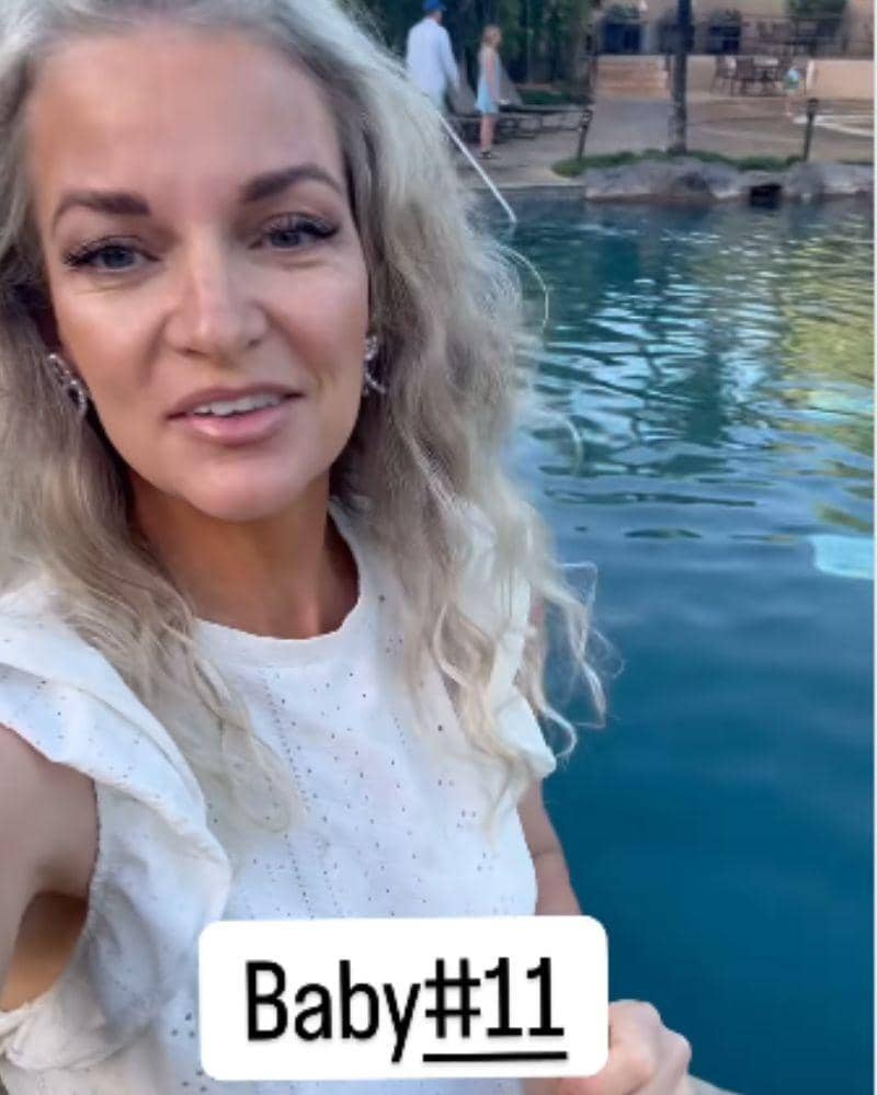 Instagram.com/vintagevsvogue